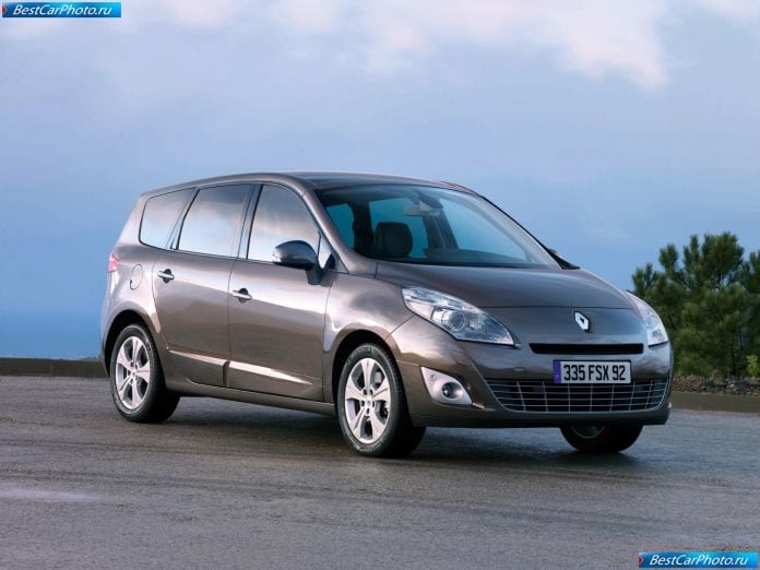 2010 Renault Grand Scenic - фотография 6 из 53