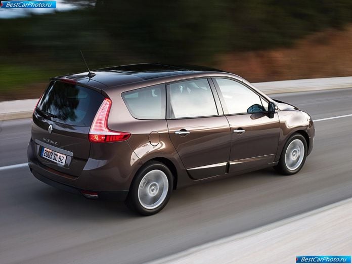 2010 Renault Grand Scenic - фотография 10 из 53 2010 Renault Grand Scenic - фотография 10 из 53