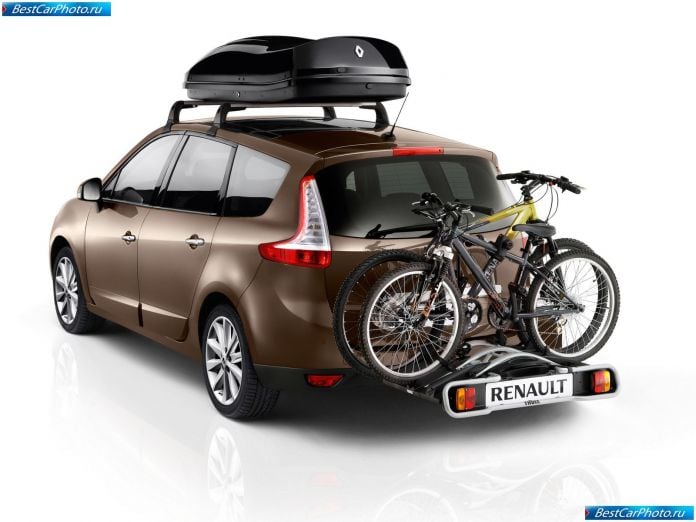 2010 Renault Grand Scenic - фотография 15 из 53