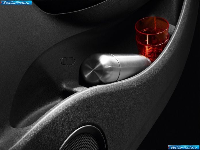 2010 Renault Grand Scenic - фотография 31 из 53 2010 Renault Grand Scenic - фотография 31 из 53