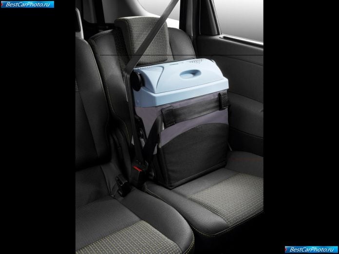 2010 Renault Grand Scenic - фотография 34 из 53 2010 Renault Grand Scenic - фотография 34 из 53