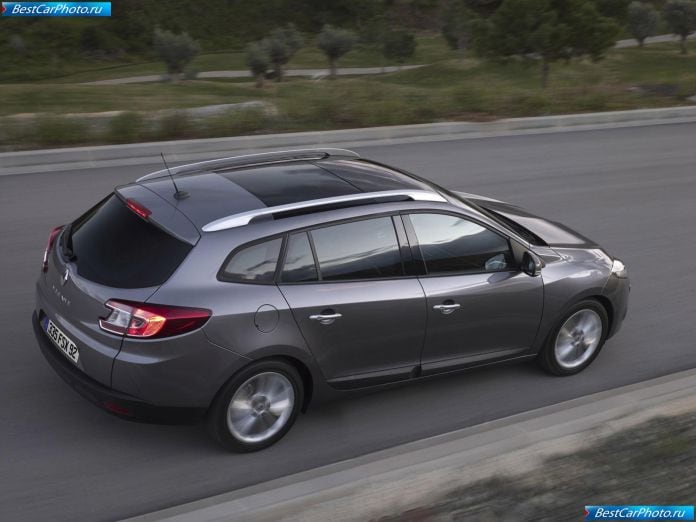 2010 Renault Megane Estate - фотография 15 из 59