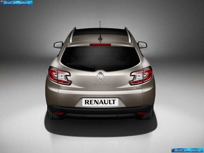2010 Renault Megane Estate - фотография 25 из 59