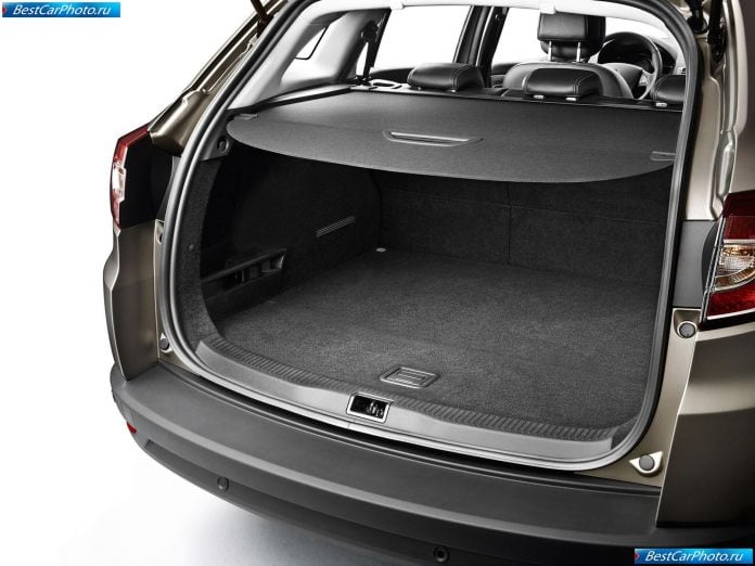 2010 Renault Megane Estate - фотография 34 из 59 2010 Renault Megane Estate - фотография 34 из 59