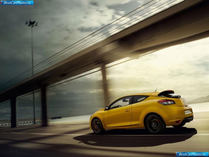 2010 Renault Megane Rs - фотография 17 из 59 2010 Renault Megane Rs - фотография 17 из 59
