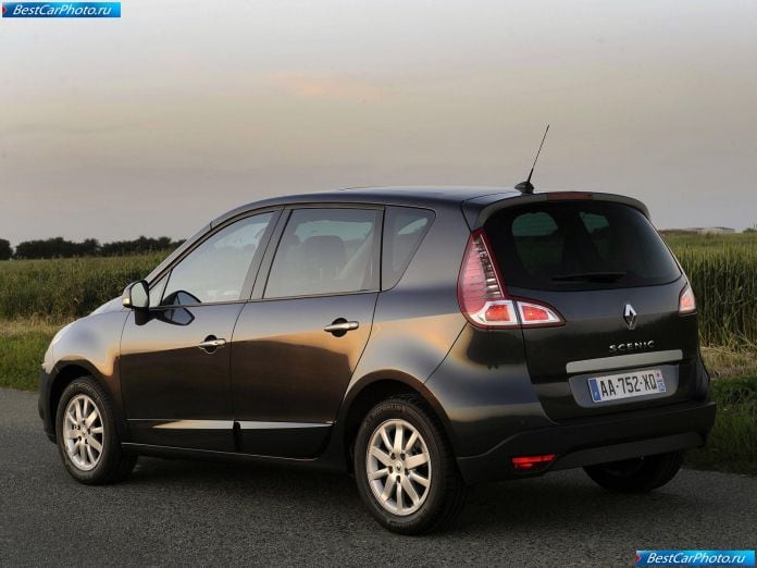 2010 Renault Scenic - фотография 20 из 57 2010 Renault Scenic - фотография 20 из 57