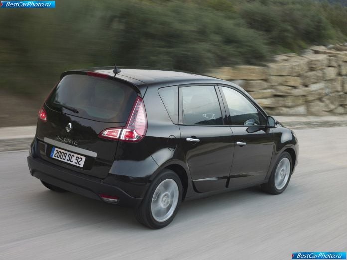 2010 Renault Scenic - фотография 22 из 57 2010 Renault Scenic - фотография 22 из 57