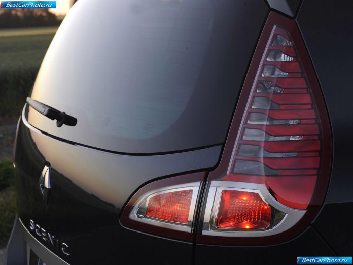 2010 Renault Scenic - фотография 43 из 57 2010 Renault Scenic - фотография 43 из 57