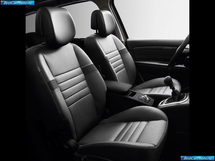 2010 Renault Scenic - фотография 47 из 57 2010 Renault Scenic - фотография 47 из 57
