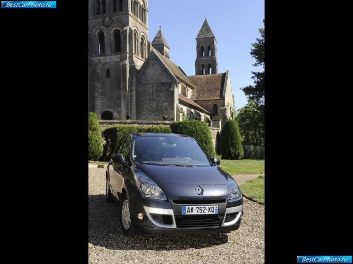 2010 Renault Scenic - фотография 52 из 57 2010 Renault Scenic - фотография 52 из 57