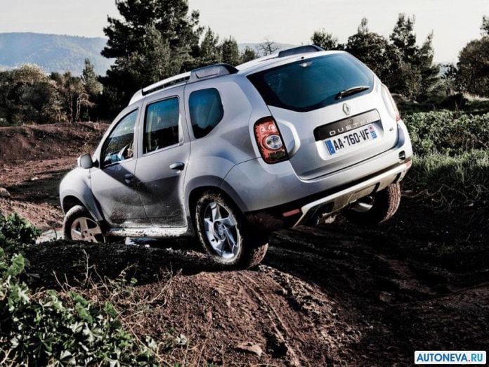 2010 Renault Duster SUV 5door - фотография 6 из 17