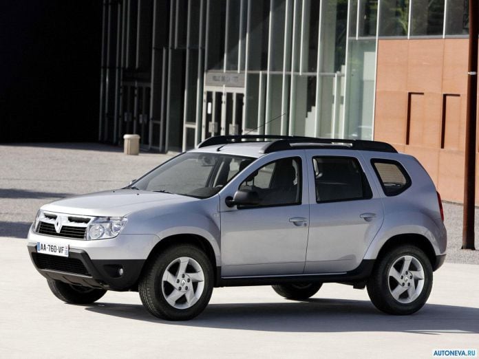 2010 Renault Duster SUV 5door - фотография 7 из 17