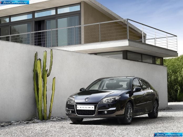 2011 Renault Laguna - фотография 2 из 21 2011 Renault Laguna - фотография 2 из 21