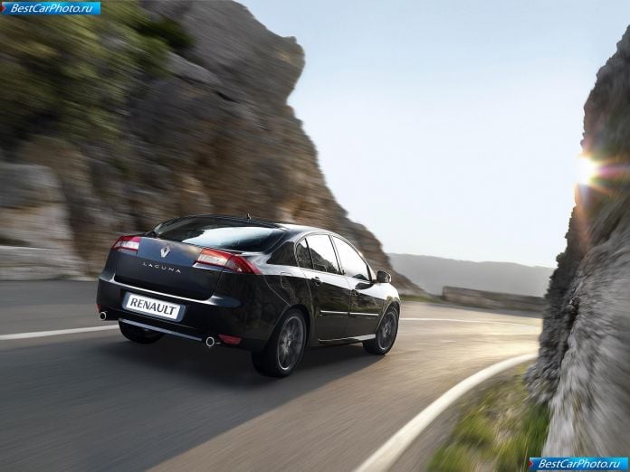 2011 Renault Laguna - фотография 4 из 21 2011 Renault Laguna - фотография 4 из 21