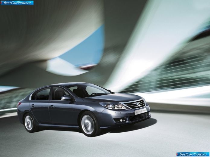 2011 Renault Latitude - фотография 4 из 47 2011 Renault Latitude - фотография 4 из 47