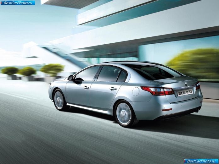 2011 Renault Latitude - фотография 13 из 47 2011 Renault Latitude - фотография 13 из 47