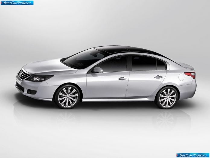 2011 Renault Latitude - фотография 25 из 47 2011 Renault Latitude - фотография 25 из 47