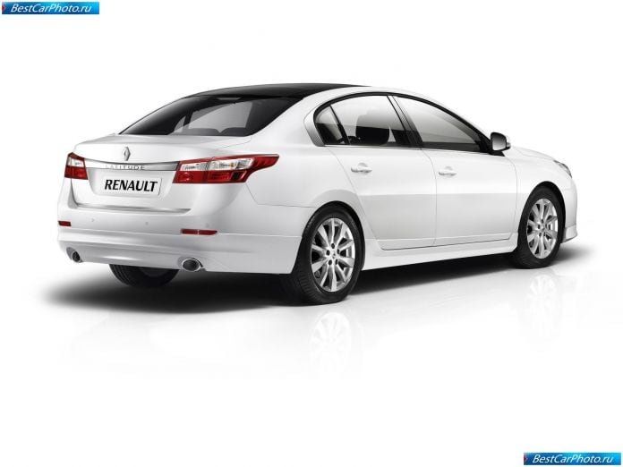 2011 Renault Latitude - фотография 27 из 47 2011 Renault Latitude - фотография 27 из 47