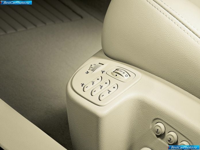 2011 Renault Latitude - фотография 41 из 47 2011 Renault Latitude - фотография 41 из 47