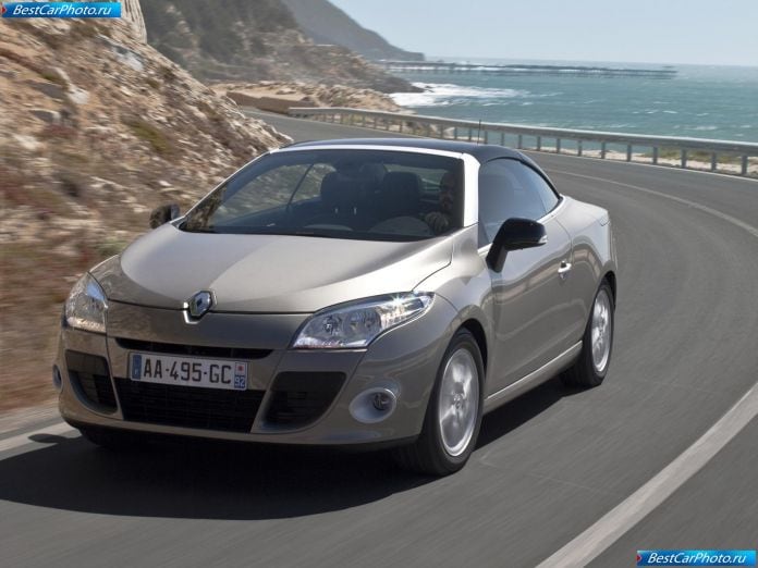 2011 Renault Megane Coupe-cabriolet - фотография 13 из 88