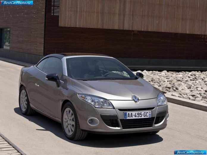 2011 Renault Megane Coupe-cabriolet - фотография 20 из 88