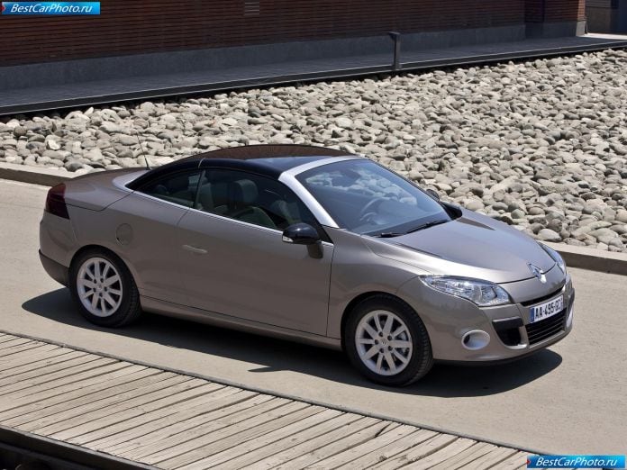 2011 Renault Megane Coupe-cabriolet - фотография 24 из 88