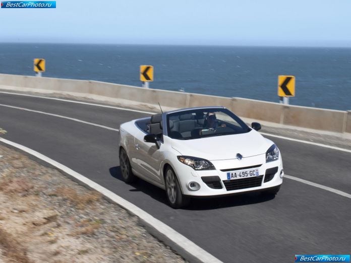 2011 Renault Megane Coupe-cabriolet - фотография 29 из 88