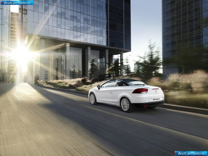 2011 Renault Megane Coupe-cabriolet - фотография 46 из 88