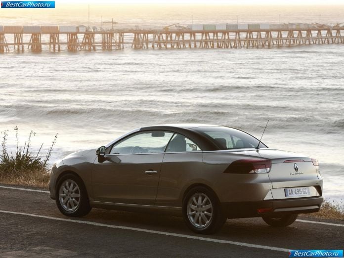 2011 Renault Megane Coupe-cabriolet - фотография 55 из 88