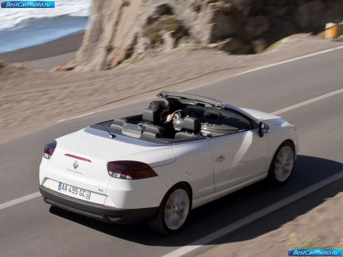 2011 Renault Megane Coupe-cabriolet - фотография 57 из 88