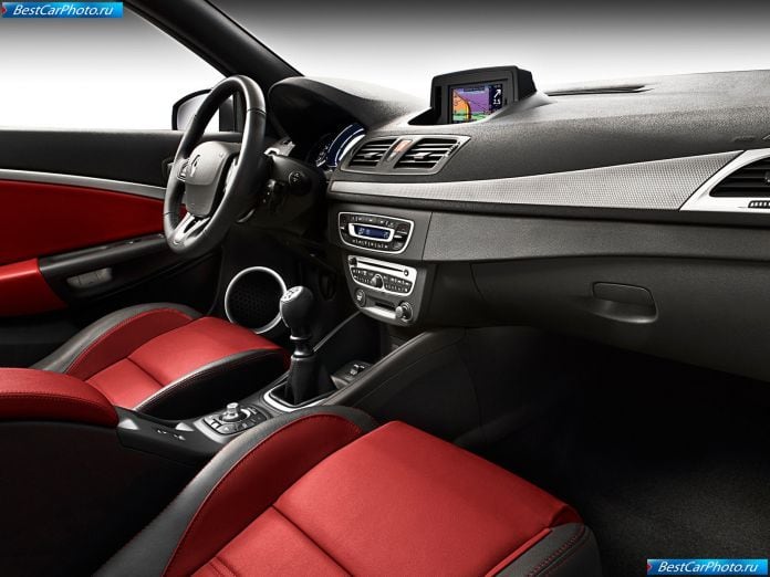 2011 Renault Megane Coupe-cabriolet - фотография 73 из 88