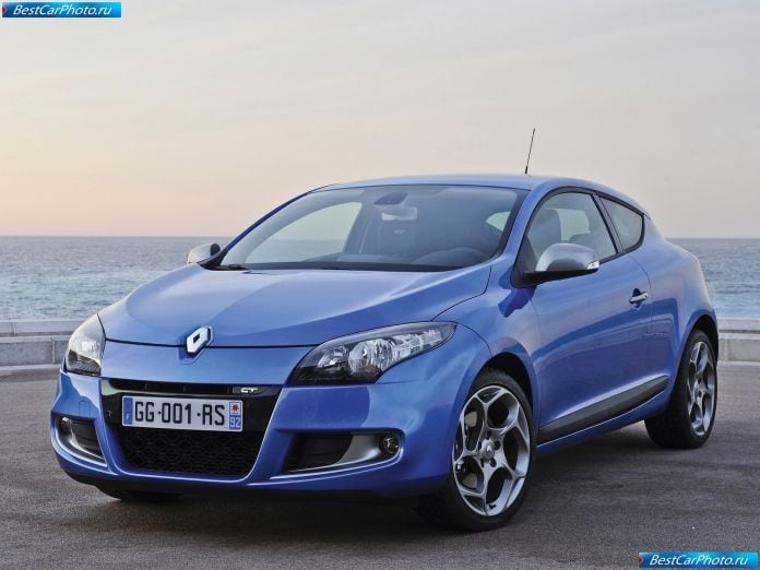 2011 Renault Megane Coupe Gt - фотография 2 из 17 2011 Renault Megane Coupe Gt - фотография 2 из 17