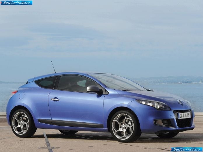 2011 Renault Megane Coupe Gt - фотография 4 из 17