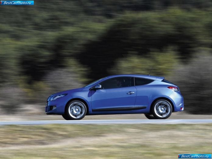 2011 Renault Megane Coupe Gt - фотография 8 из 17