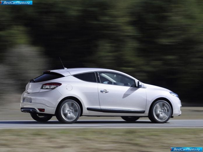 2011 Renault Megane Coupe Gt Line - фотография 7 из 9 2011 Renault Megane Coupe Gt Line - фотография 7 из 9