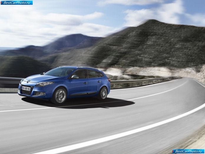 2011 Renault Megane Estate Gt - фотография 2 из 19