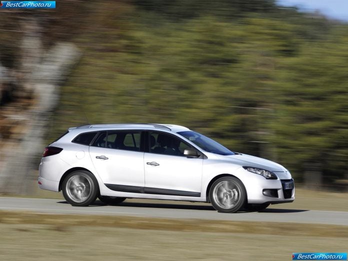 2011 Renault Megane Estate Gt Line - фотография 8 из 11