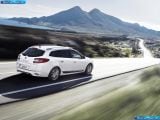 renault_2011-megane_estate_gt_line_1600x1200_009.jpg