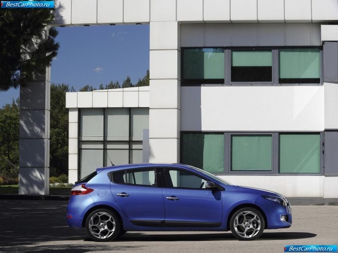 2011 Renault Megane Gt - фотография 8 из 16 2011 Renault Megane Gt - фотография 8 из 16