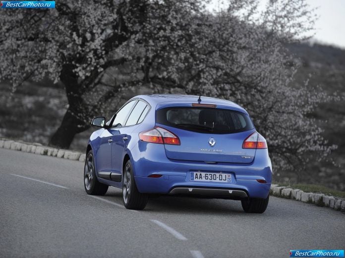 2011 Renault Megane Gt - фотография 9 из 16 2011 Renault Megane Gt - фотография 9 из 16