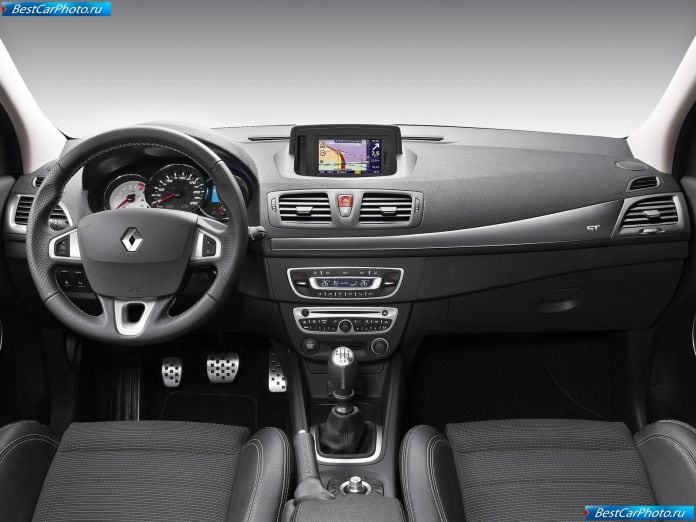 2011 Renault Megane Gt - фотография 13 из 16 2011 Renault Megane Gt - фотография 13 из 16
