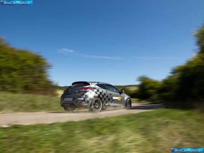 2011 Renault Megane Rs N4 - фотография 4 из 6