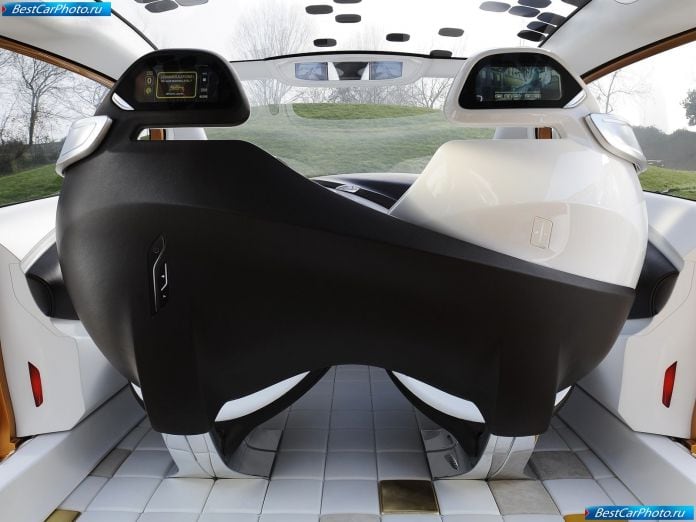 2011 Renault R-space Concept - фотография 22 из 36