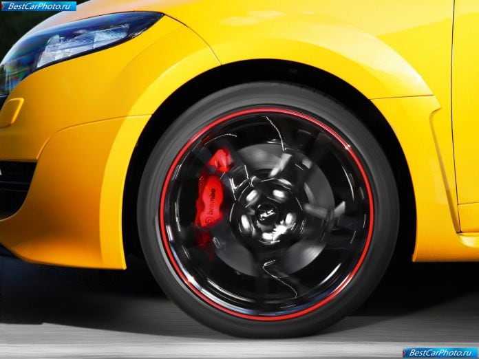 2012 Renault Megane Rs Trophy - фотография 16 из 17 2012 Renault Megane Rs Trophy - фотография 16 из 17