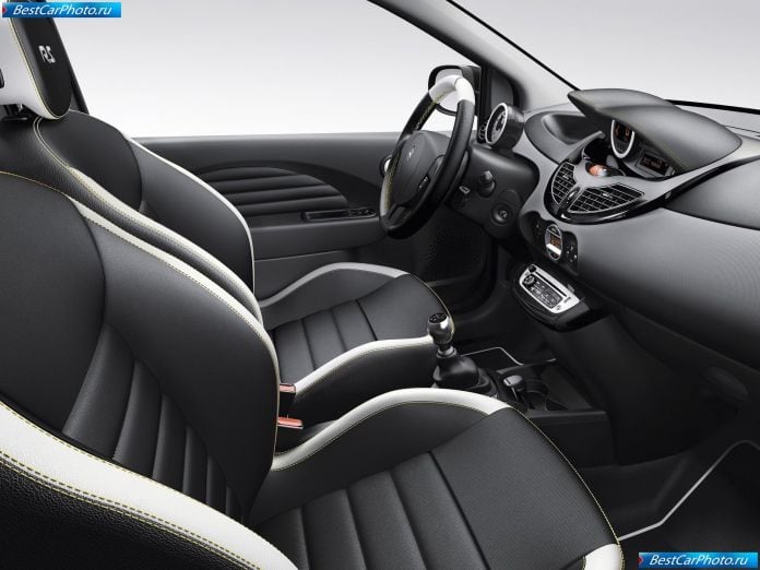 2012 Renault Twingo - фотография 14 из 20 2012 Renault Twingo - фотография 14 из 20