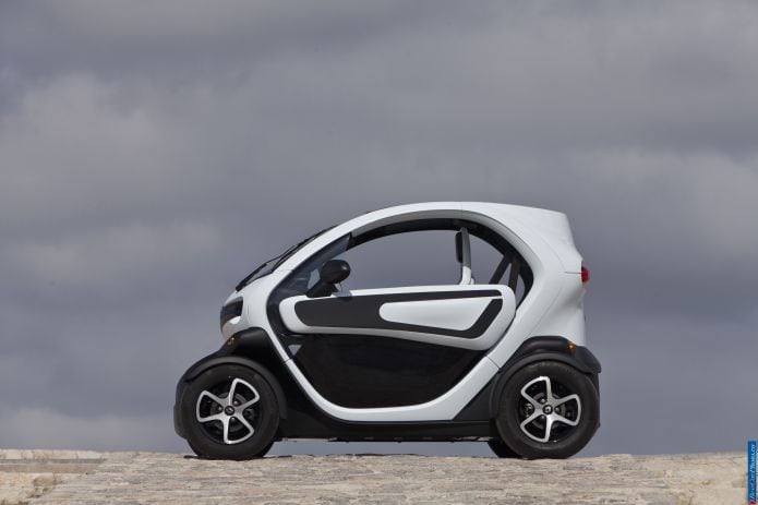 2012 Renault Twizy - фотография 28 из 44 2012 Renault Twizy - фотография 28 из 44
