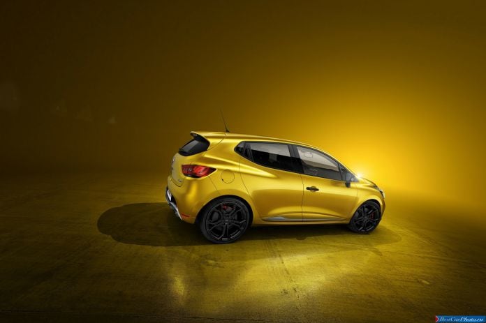 2013 Renault Clio RS - фотография 2 из 4 2013 Renault Clio RS - фотография 2 из 4