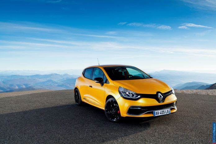 2013 Renault Clio RS 200 - фотография 7 из 49 2013 Renault Clio RS 200 - фотография 7 из 49
