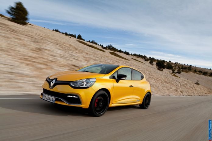 2013 Renault Clio RS 200 - фотография 11 из 49 2013 Renault Clio RS 200 - фотография 11 из 49