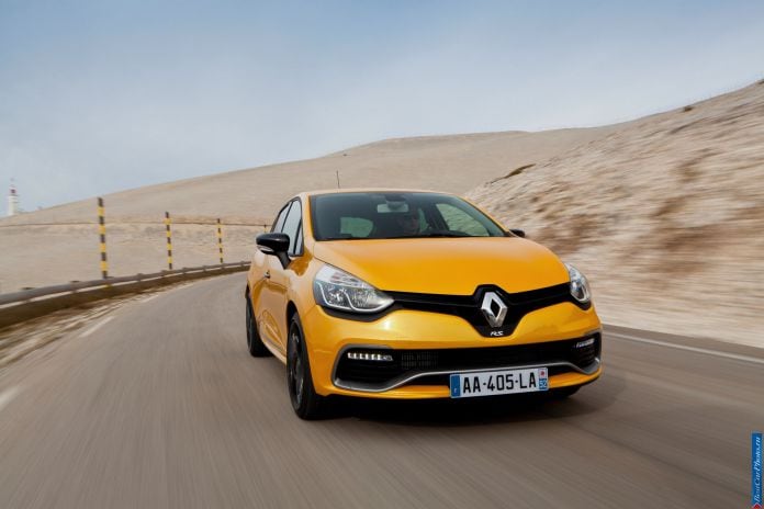 2013 Renault Clio RS 200 - фотография 17 из 49